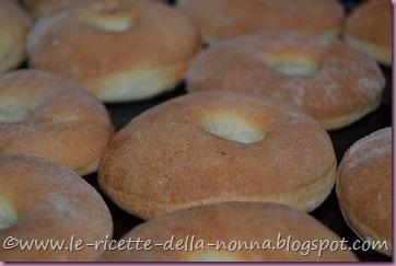 Ciambelle soffici al forno (16)