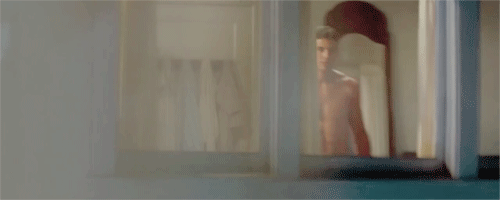 Il ragazzo della porta accanto (alla mia non è come Ryan Guzman)