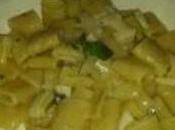 Mezze maniche mentuccia pecorino