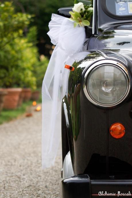 Auto della sposa: cosa sapere per scegliere gli allestimenti floreali