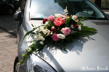 Auto della sposa: cosa sapere per scegliere gli allestimenti floreali