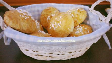 Briochine per la prima colazione con esubero di pasta madre