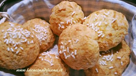 Briochine per la prima colazione con esubero di pasta madre