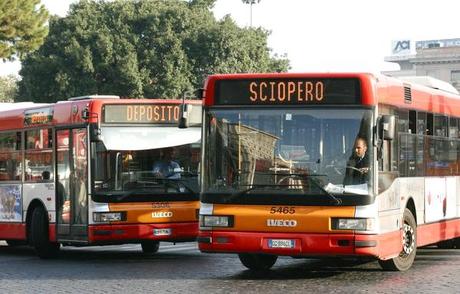 Un tram chiamato putiferio. L'ultimo servizio-inchiesta su Atac de Il Venerdì di Repubblica per chi lo ha perso