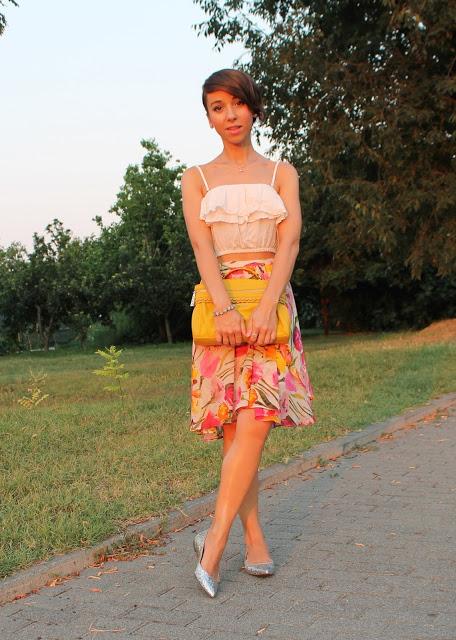 Floral print skirt