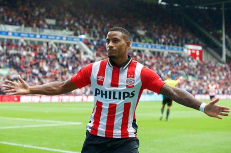 Eredivisie: Narsingh trascina il PSV, il Feyenoord agguanta l’Ajax in vetta alla classifica