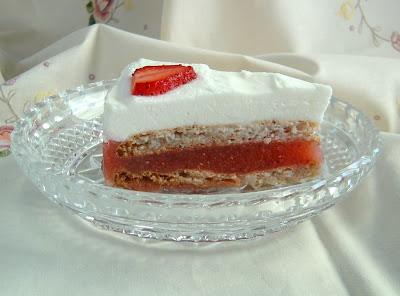 Torta dacquoise alle fragole