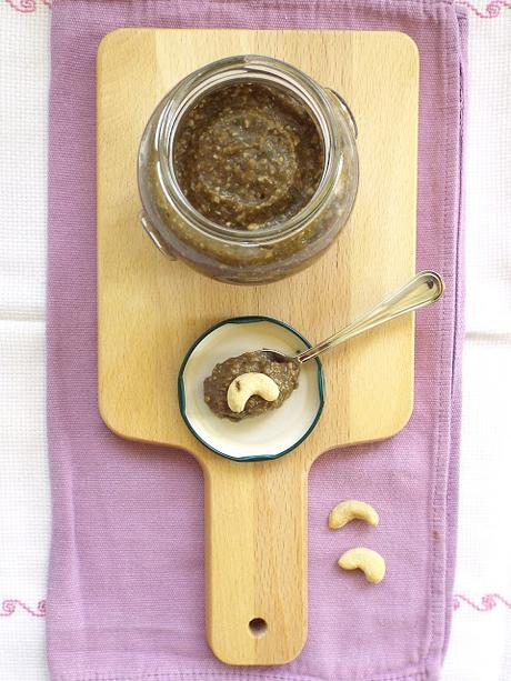 Pesto cremoso di melanzane e anacardi