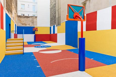 CULTURA: Il campo da basket ispirato all'arte di Malevich