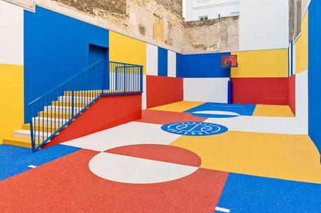 CULTURA: Il campo da basket ispirato all'arte di Malevich
