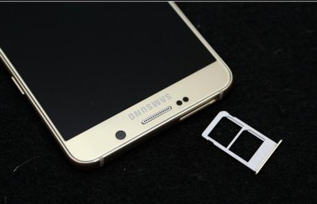 Galaxy Note 5: niente slot microSD per la versione dual SIM