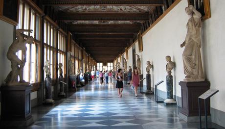 Uffizi_Hallway
