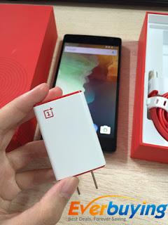 OnePlus 2 è arrivato SENZA INVITO! Disponibile nelle due versioni (3 Gb e 4 Gb di Ram disponibili) su Everbuying