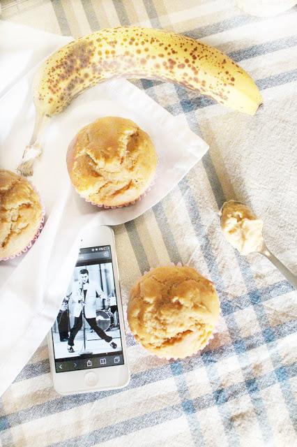 Elvis Muffins (ovvero Muffin Proteici con Burro di Arachidi e Banana)