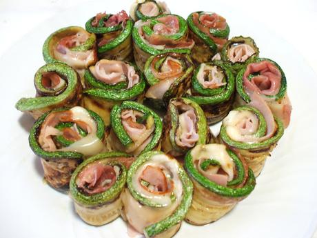 Rotolini - involtini di zucchine, prosciutto di Praga e Formaggio