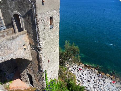 Vietri e Cetara, Due comuni, due anime, due aspirazioni, un solo confine: il mare.