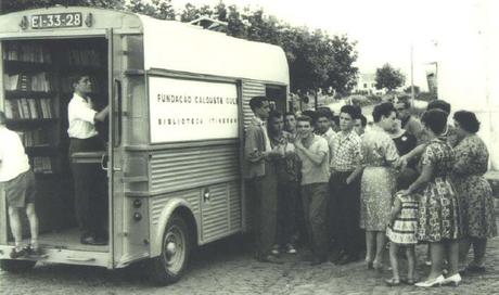 La biblioteca itinerante di Lisbona