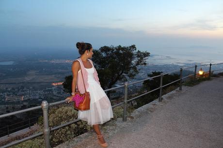 SICILY&OUTFIT:  DOVE HO TROVATO I TRAMONTI, I MULINI E IL BLU