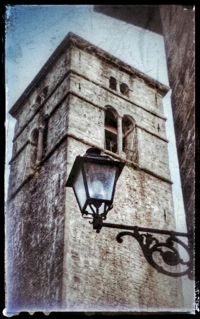 San Romano in Garfagnana - La torre campanaria