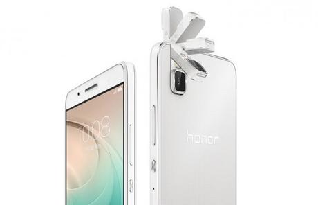 Honor 7i: il primo smartphone Huawei con fotocamera rotante