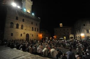 calici-di-stelle-piazza-grande