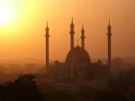 Bernard Lewis; “L’islam prenderà l’Europa non con la spada, ma con la demografia”