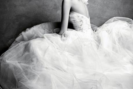 Vera Wang svela la sua sposa in bianco nella nuova campagna White per l’autunno inverno 2015-2016