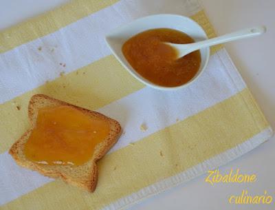 Confettura di pesche con zenzero e lime