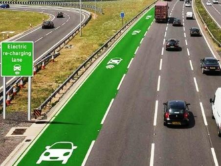 L'auto elettrica si ricaricherà dalla strada, mentre si procede