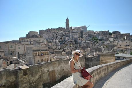 outfit borsa rossa come abbinare la borsa rossa abbinamenti borsa rossa borse estivi mariafelicia magno fashion blogger colorblock by felym matera sassi di matera matera 2019 red bag how to wear red bag red bag outfit 