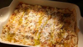 Lasagne di pane carasau al ragù di salsiccia profumato ai semi di finocchio (ricetta bimby)