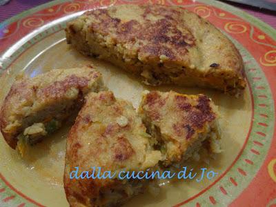 Torta di pane secco, fiori di zucca e...