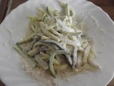 BASTONCINI DI ZUCCHINE FRITTE