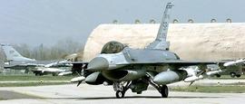 F-16 nella base di Aviano