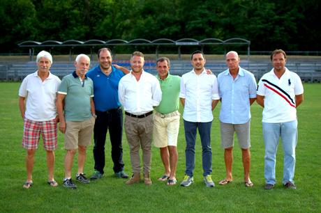 La dirigenza dell'A.S.D. Luino-Maccagno da destra verso sinistra: Alberto Costa (consigliere), Angelo Perri (Tesoriere), Francesco Surace (Vice-Presidente), Vincenzo Gualtieri (Consigliere), Cristian Lucchini (Presidente), Marchio Antonio (Consigliere) e Bregani Renato (Consigliere)