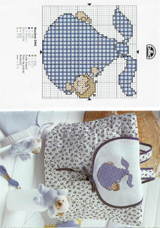 Tanti schemi per bavaglini a puntocroce