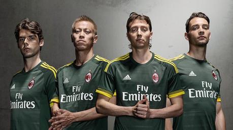 Terza maglia del Milan 2015-2016 di adidas verde e gialla