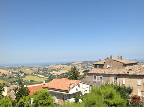 Fermo e Porto San Giorgio: arte, mare e ospitalità nelle Marche