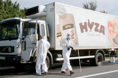 Sono almeno 70 i migranti trovati senza vita in un camion in Austria
