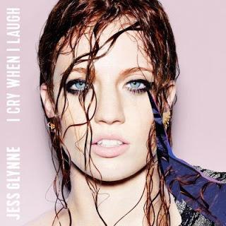 E' l'estate di Jess Glynne: la rossa a pieni voti è promossa