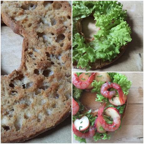 Friselle con pesche e gamberi