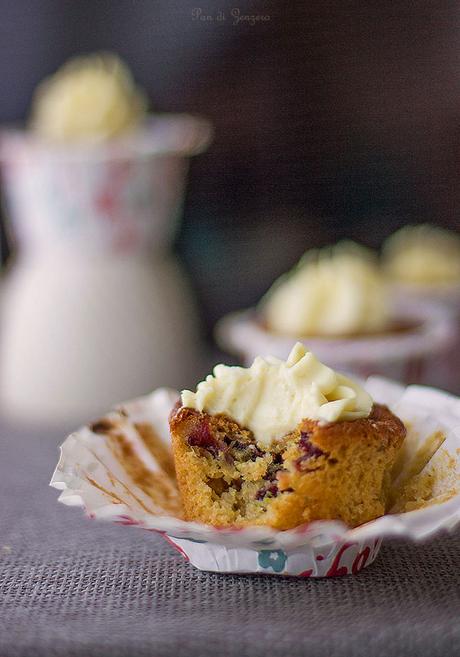 muffin con mirtilli e crema al limone