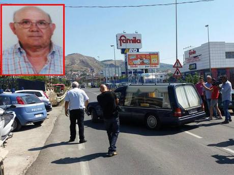 Il-carro-funebre-porta-via-le-salme1