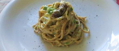 Tagliolini al farro con asparagi e porcini