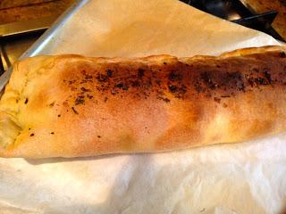 STRUDEL DI MELANZANE, POMODORINI E PANE AROMATICO