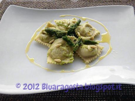 05-ravioli agli asparagi e seirass con pinoli