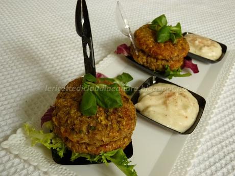 Polpette di melanzane con zucchina trombetta gialla, cotte al forno