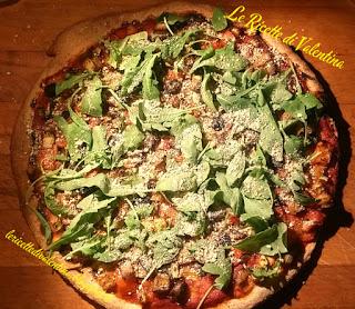 Pizza integrale verdure arrosto, rucola 