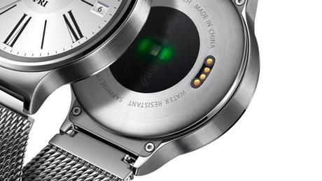 03_HUA_Watch_Lightbox_150901