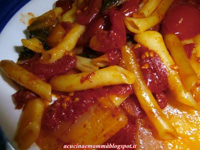 Tiano e patane e maccarune      ( teglia di patate e maccheroni )